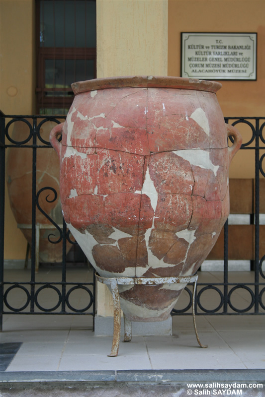 Amphora Photo Gallery (Corum, Alacahoyuk)