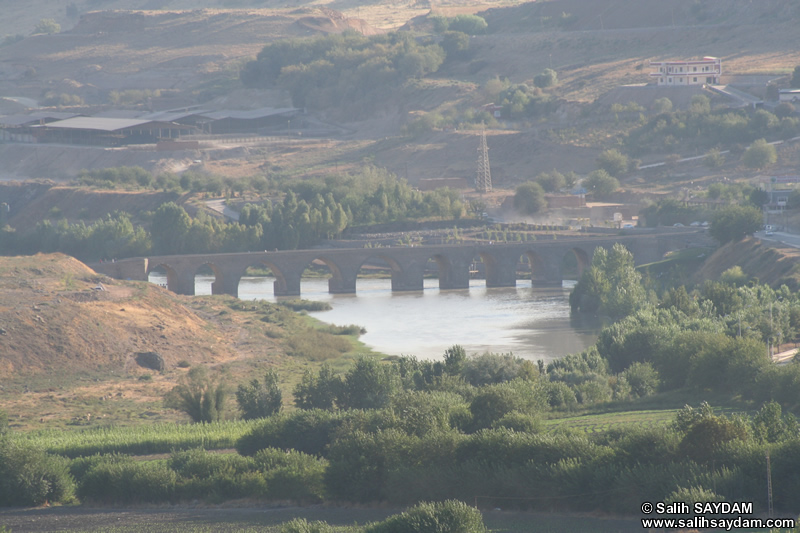 Dicle Köprüsü (On Gözlü Köprü) Fotoğraf Galerisi (Diyarbakır)