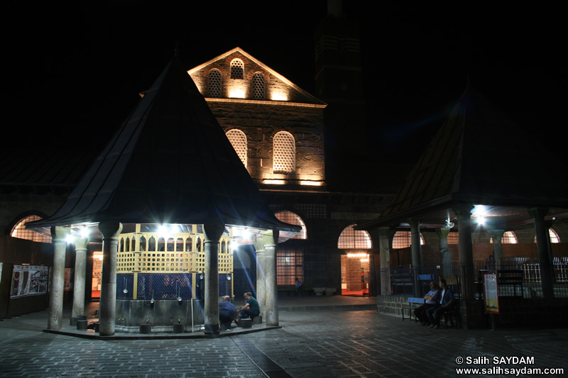 Great Mosque (Ulu Cami) Photo Gallery 1 (Diyarbakır)
