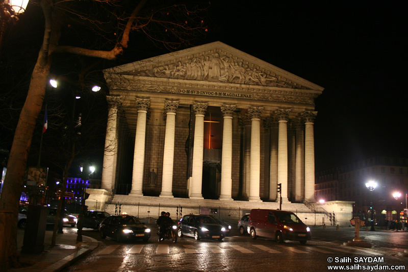 La Madeleine Kilisesi (L'église de la Madeleine) Fotoğraf Galerisi (Gece) (Paris, Fransa)