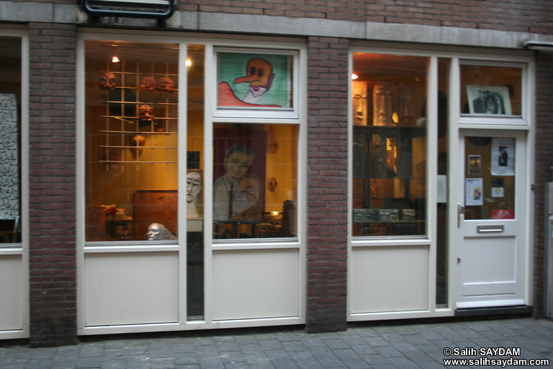 Red Light District Photo Gallery (Amsterdam, Netherlands (Holland))