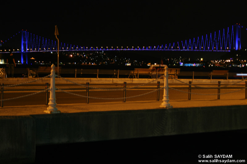 Bosphorus Bridge Photo Gallery 1 (From Ortakoy, At Night) (Istanbul)