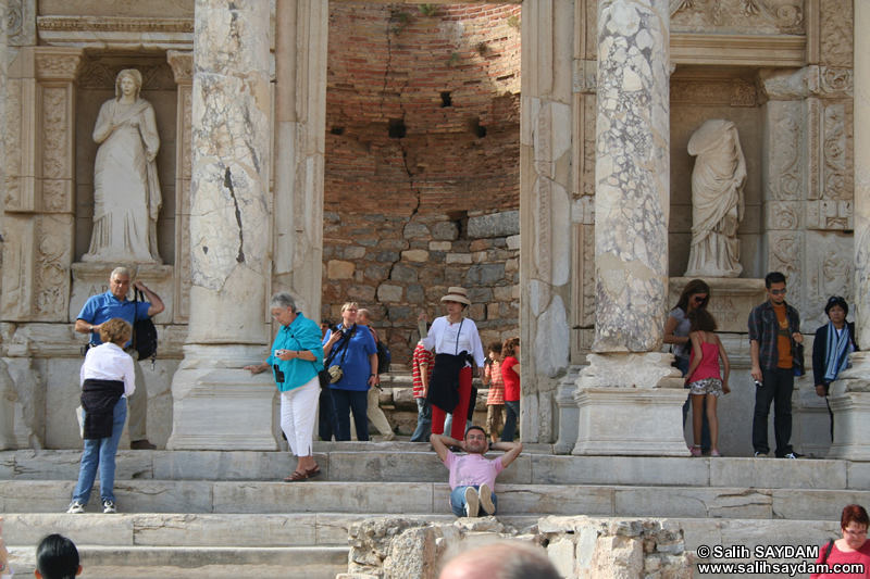 Ephesus Antique City Photo Gallery 12 (Library of Celsus) (Selcuk, Izmir)