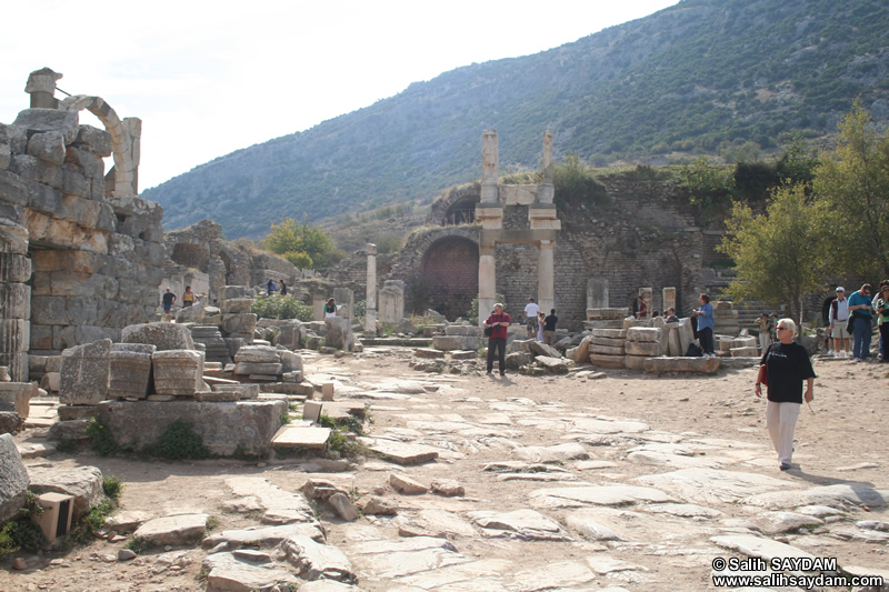 Ephesus Antique City Photo Gallery 13 (Temple of Domitian) (Selcuk, Izmir)