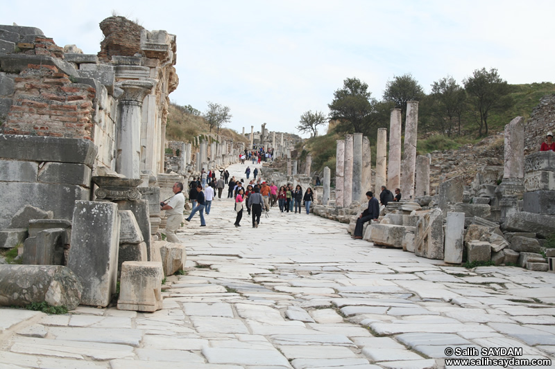 Ephesus Antique City Photo Gallery 18 (Street of the Curetes) (Selcuk, Izmir)