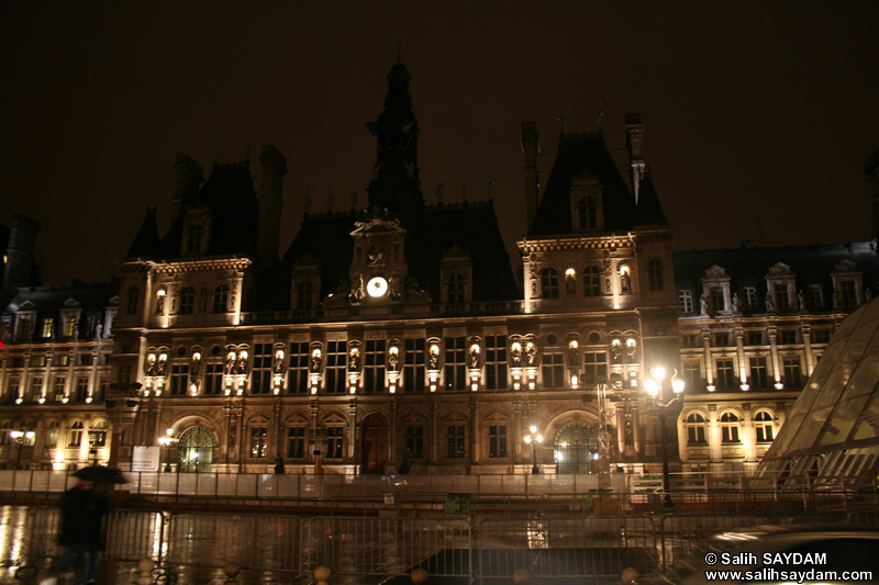 City Hall of Paris (Hôtel de Ville) Photo Gallery (At Night) (Paris, France)