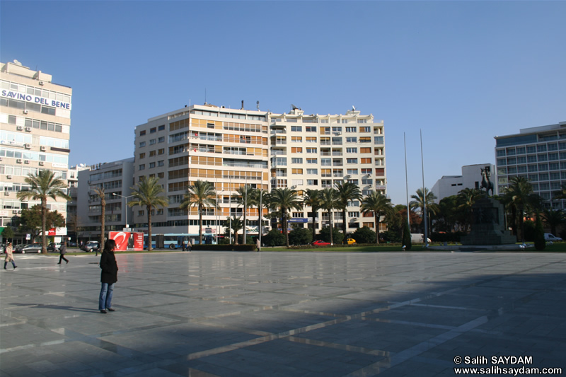 Square of Republic Alsancak Photo Gallery (Izmir, Alsancak)